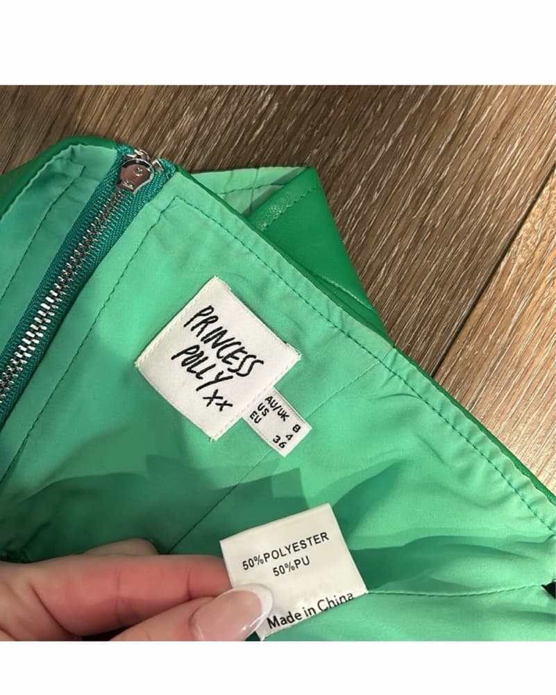 Green Cropped Corset Top - Image 4