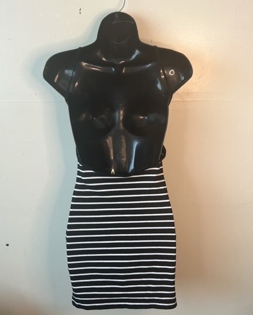 Shein Backless Rb Knit dress - Image 3