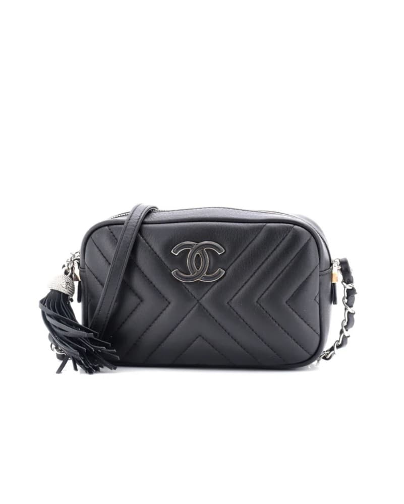 Vintage Chanel Tassel Bag - Image 4