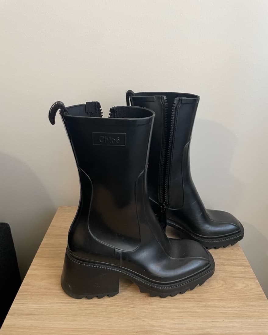 Chloe Black Zip Rain Boots - Image 5