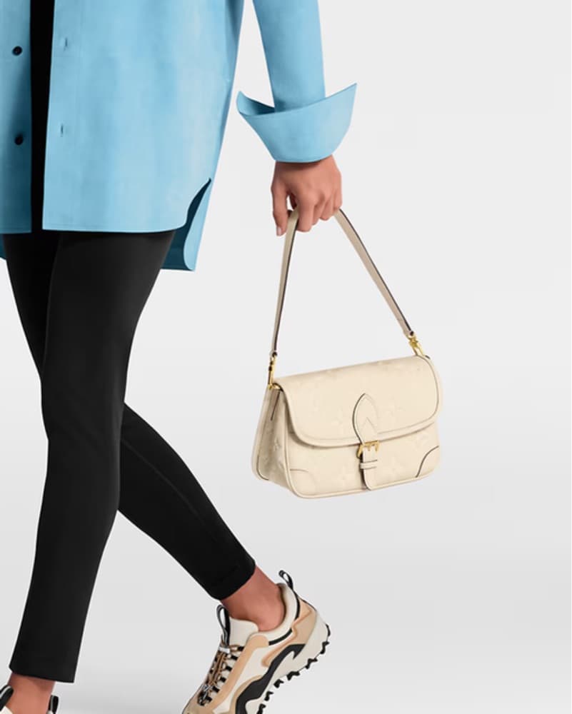 Louis Vuitton Cream Diane Bag - Image 3