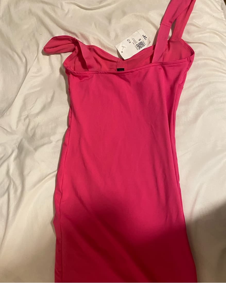 pink night out - Image 1