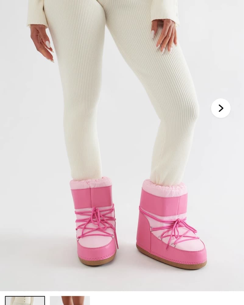 Pink Snow Boots!  - Image 2