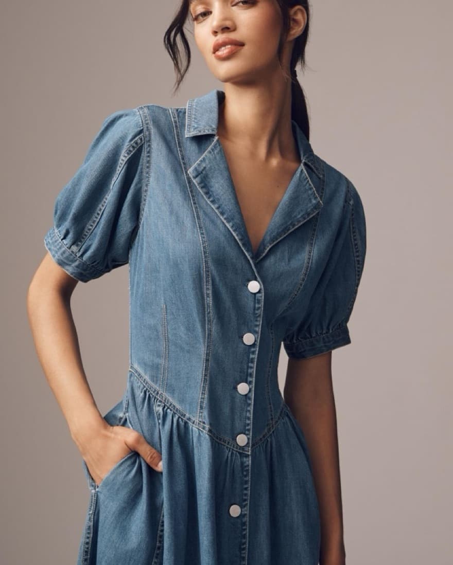 column slip dress with sleeves BLACK GOWN TRAPEZE NECKLINE AND ROSE DRAPED THREE-QUARTER | CULT MIA SIZE:17 while the side zipper Colour: BLUE OMBRE Burgundy Velvet Bridesmaid Dress