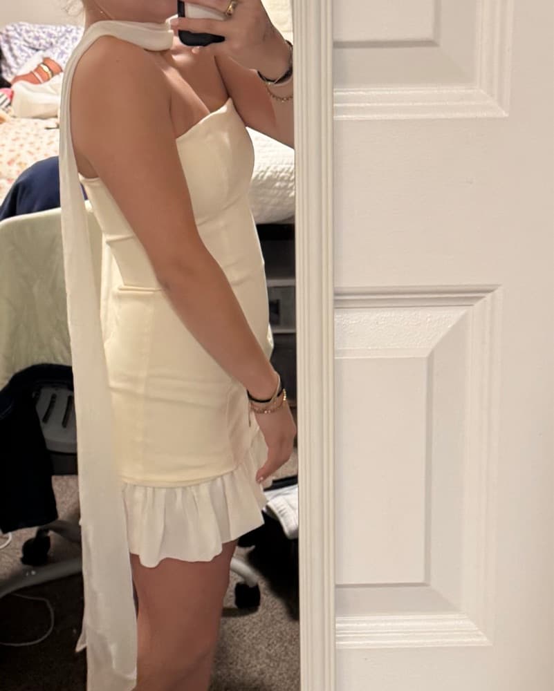 Short White Dress - Image 5