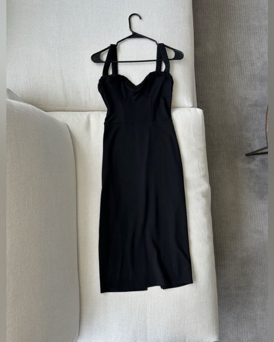 REFORMATION BLACK DRESS - Image 1