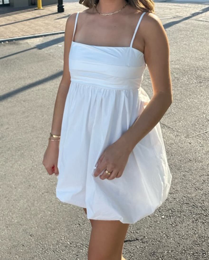 White puffy dress - Image 1