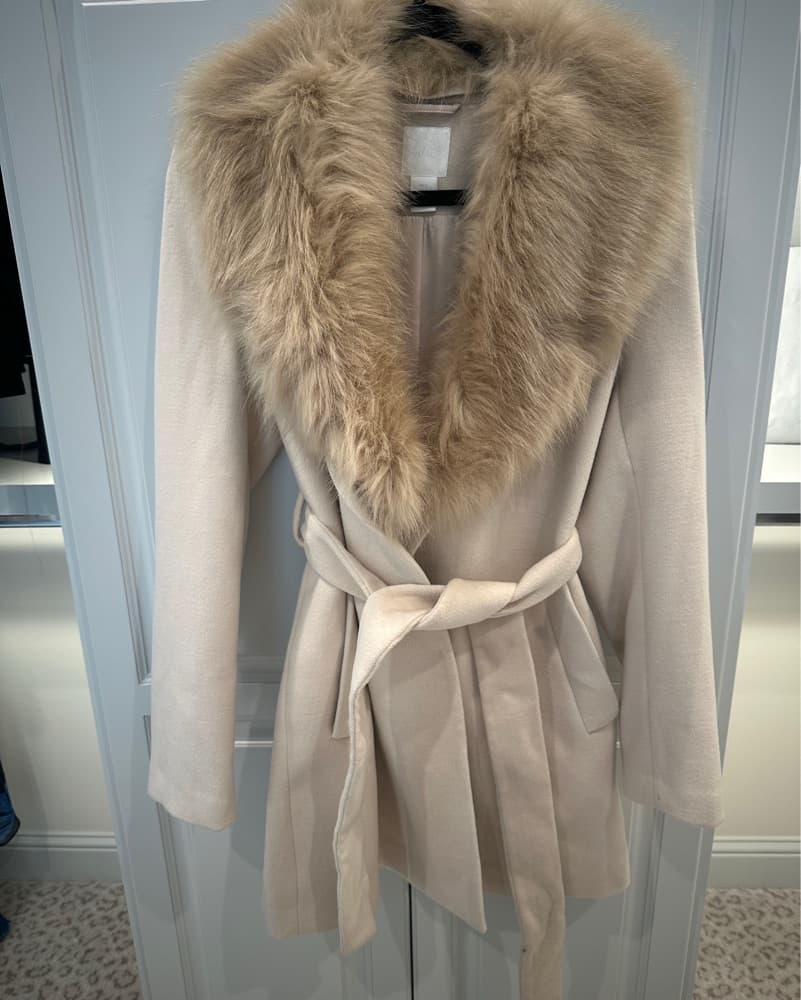 Chic Faux Fur Collared Wool Coat - Image 2