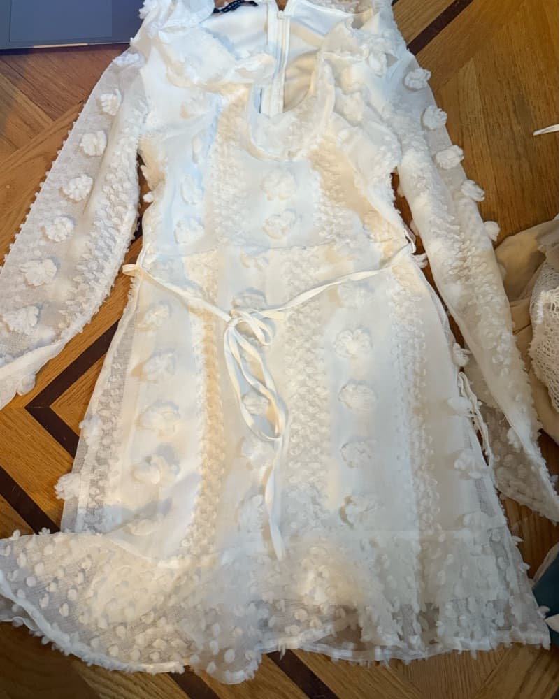White Long sleeve Dress  - Image 2