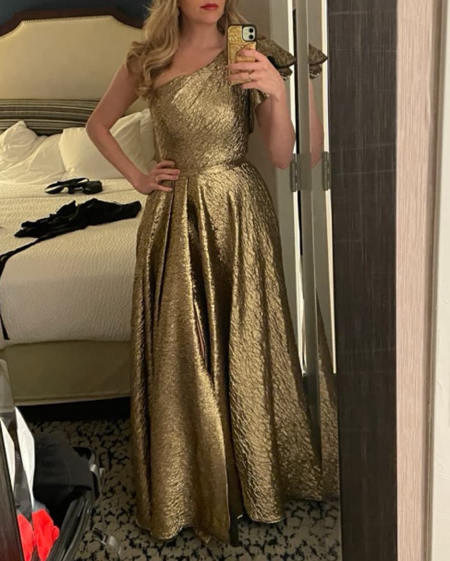 MAC DUGGAL GOLD FORMAL DRESS - Image 1