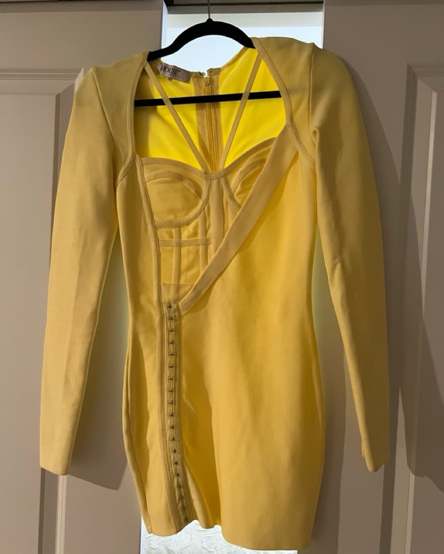 House Of CB Giacomina Yellow Dress - Image 4