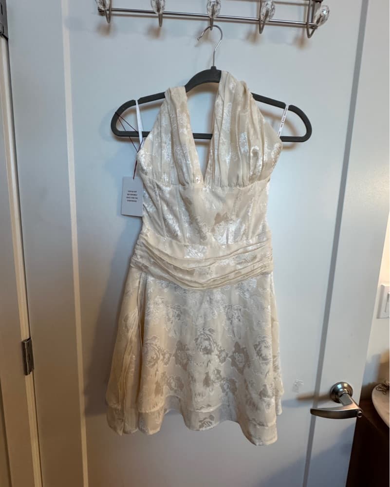 Elegant Floral Jacquard Halter Dress - Image 2
