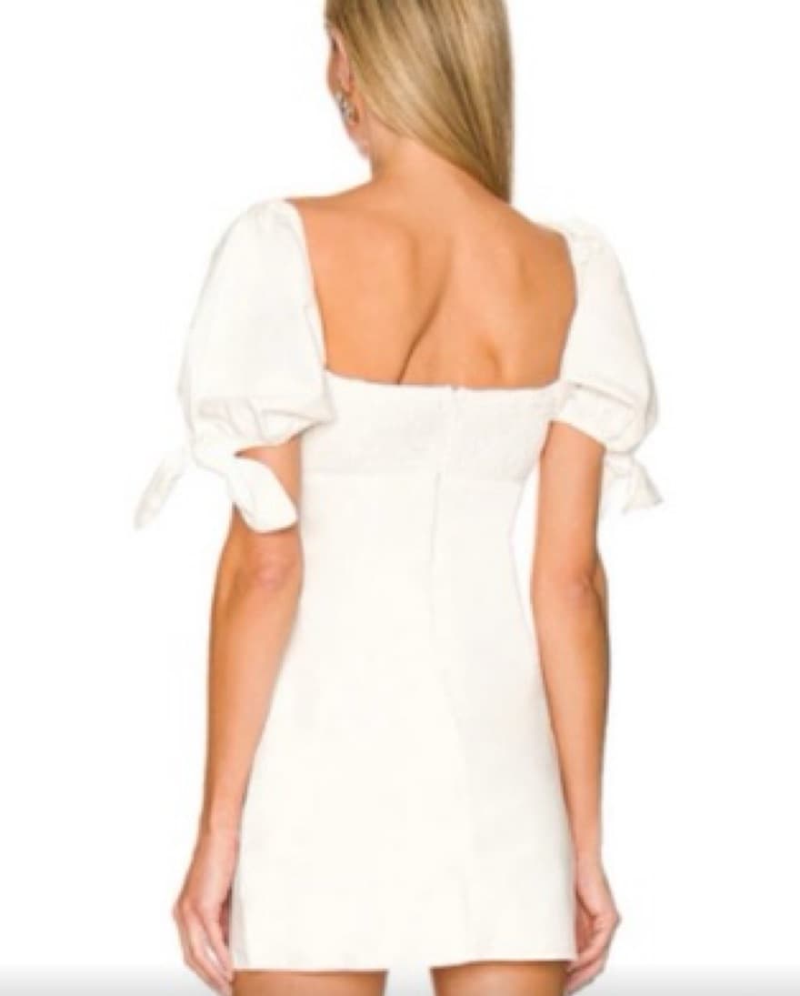 Elegant White Puff-Sleeve Dress - Image 3