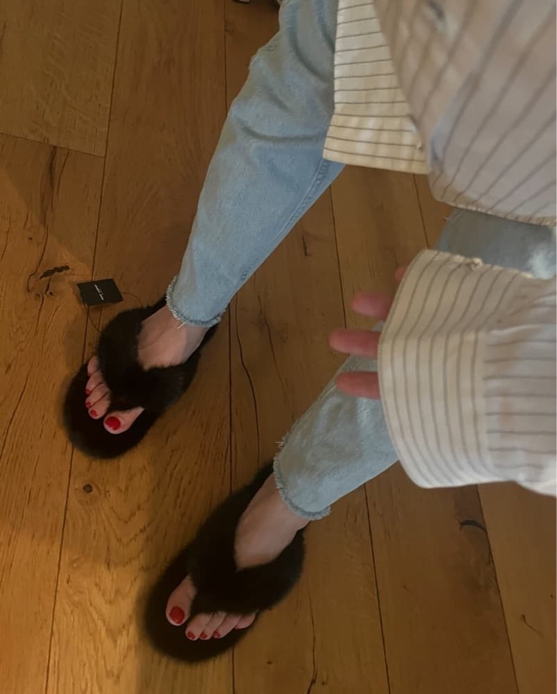 YSL Mink Flip Flops - Image 5
