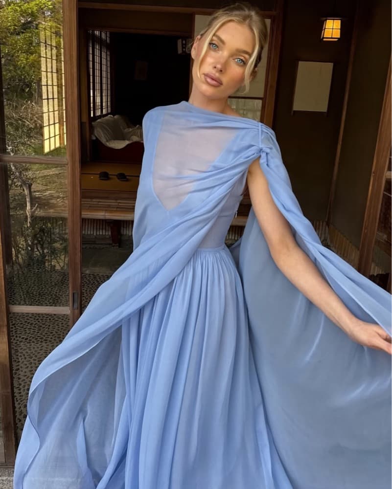 Helsa blue silk dress - Image 3