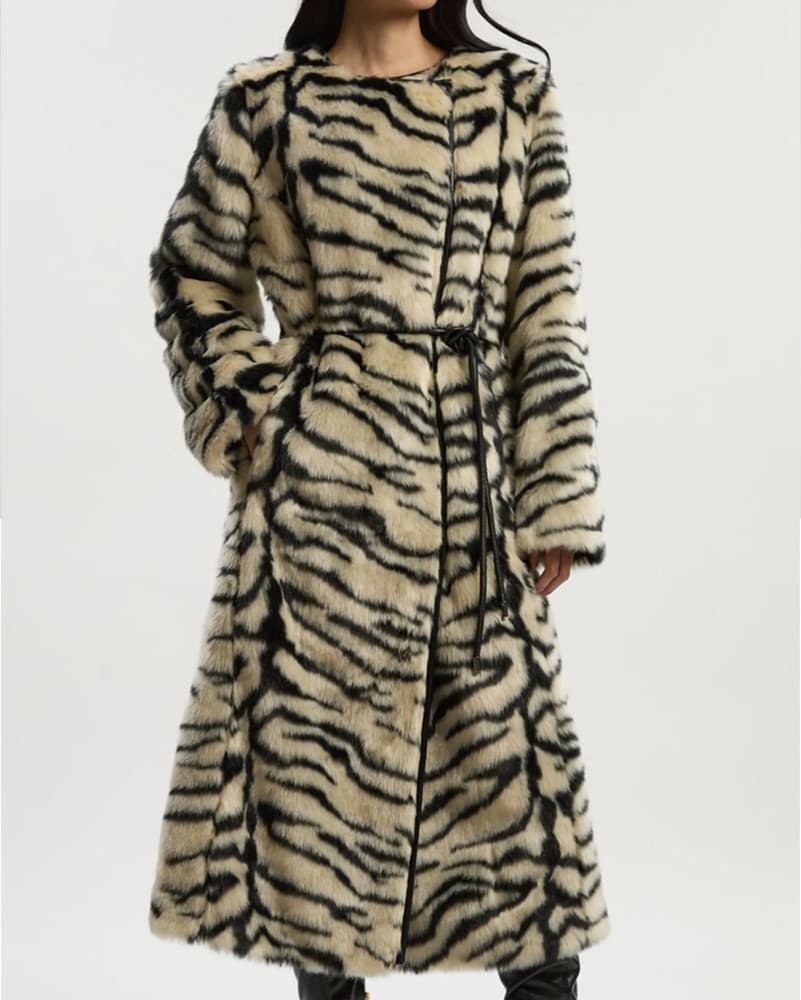 Faux Fur coat - Image 1