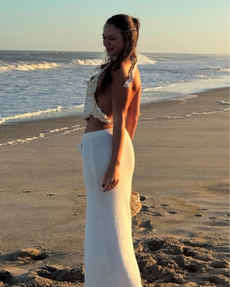 White Maxi Rose Detail Knit Skirt - Image 3