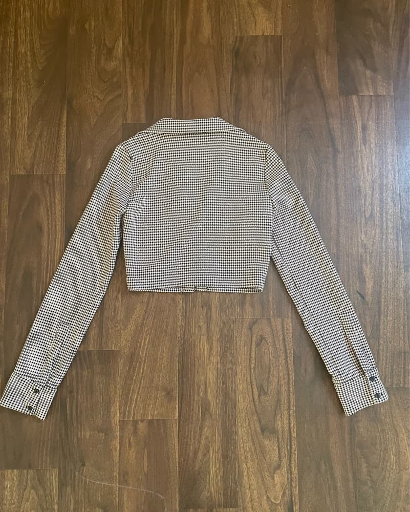 Chic Houndstooth Cropped Jacket - Image 4
