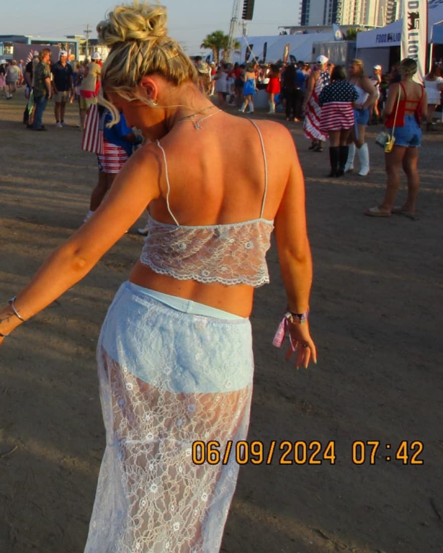 blue lace tank top  - Image 4