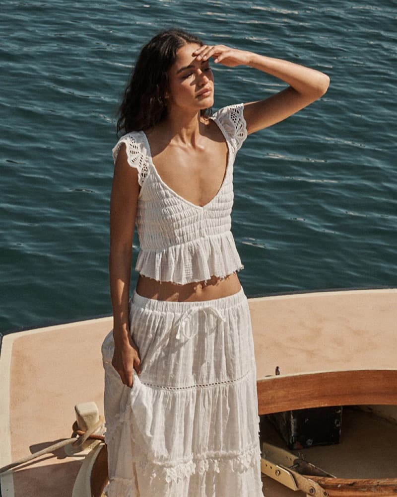 White Tank from set - Image 1