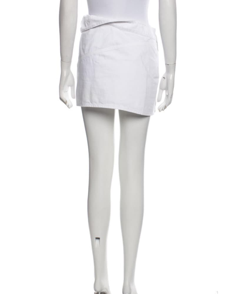 Jacquemus Chic White Mini Jean Skirt - Image 3