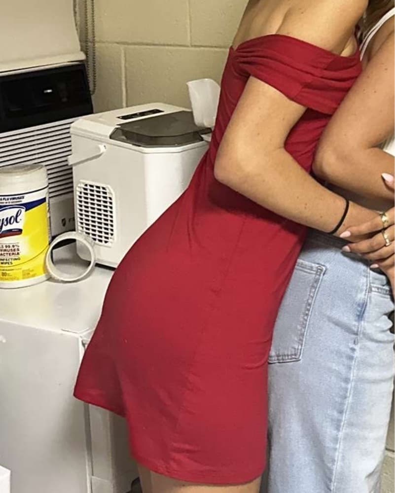 Stunning Crimson Bodycon Mini Dress - Image 4