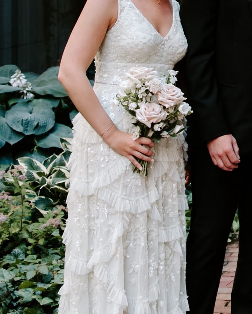 Green Sequined Scallop Ruffle Tiered V-N - Image 2