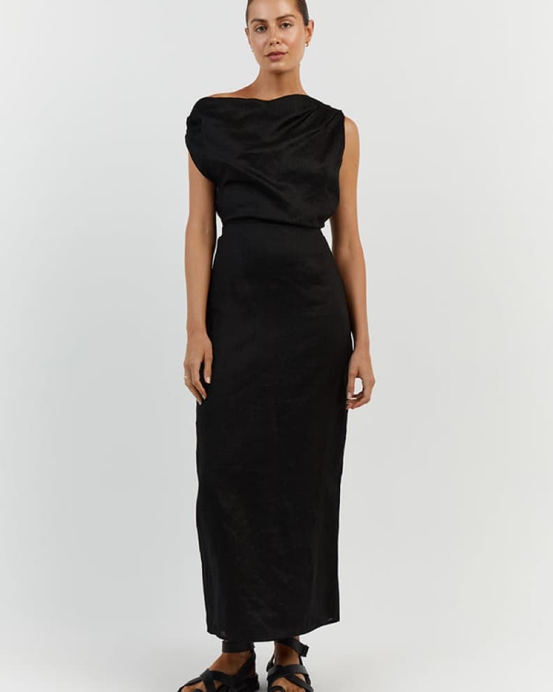 Elegant One-Shoulder Black Maxi Dress - Image 1