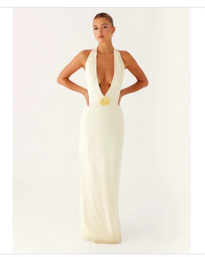 Elegant Halter Neck Maxi Dress - Image 1