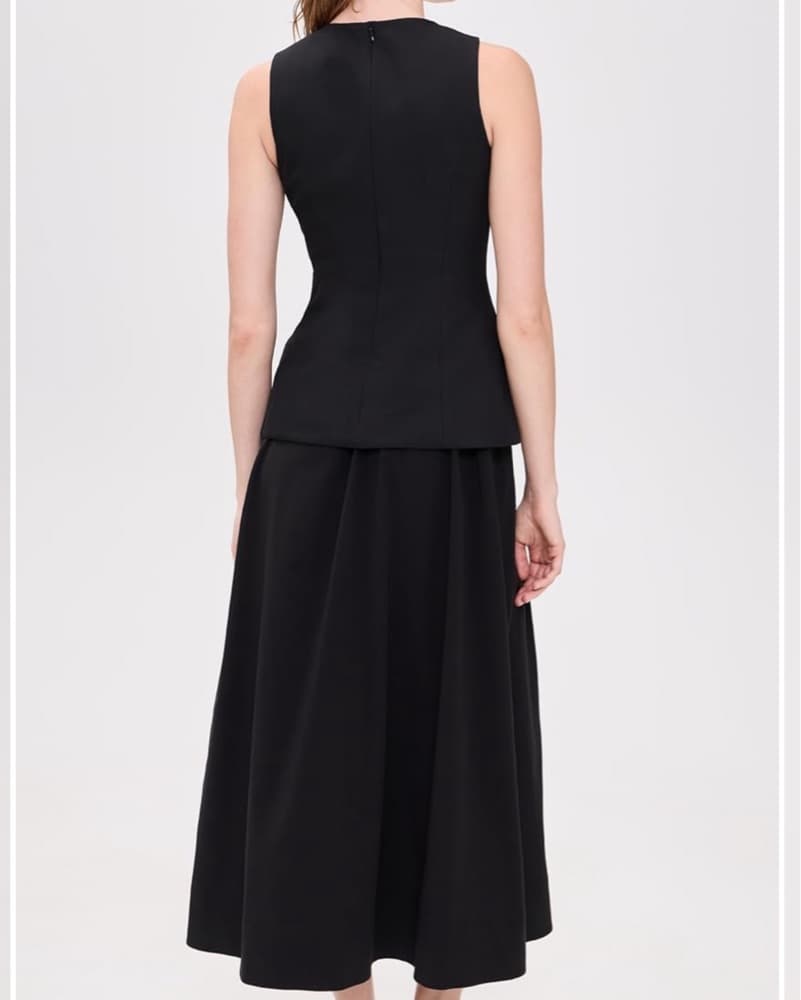 Aligne Black Midi Dress - Image 3