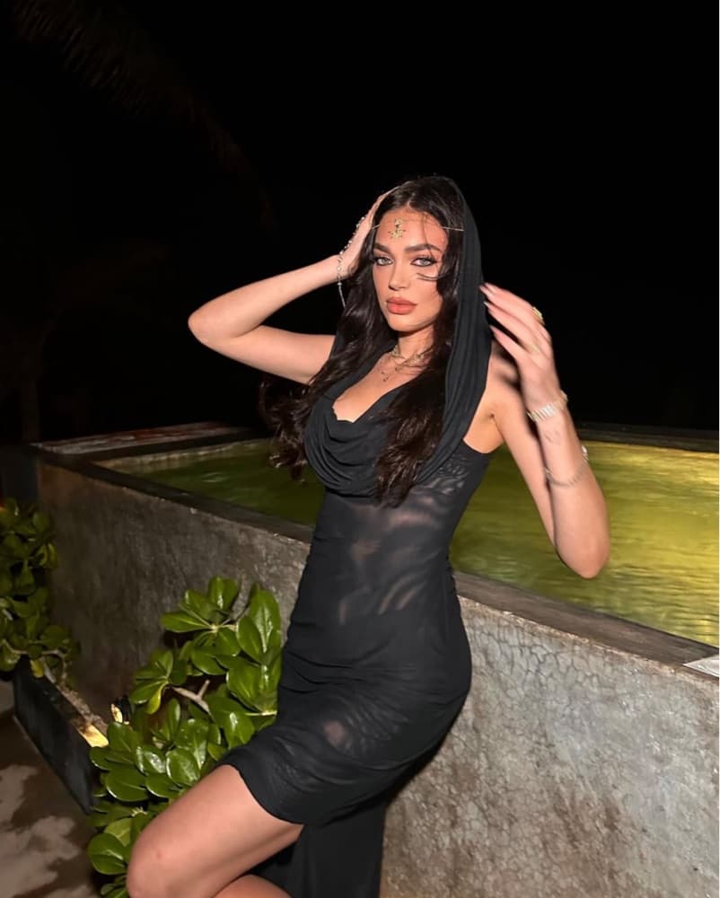 Hooded Maxi Dress - Image 2