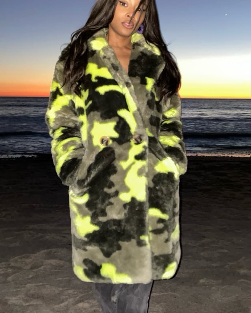 Camo Faux Fur Coat - Image 3