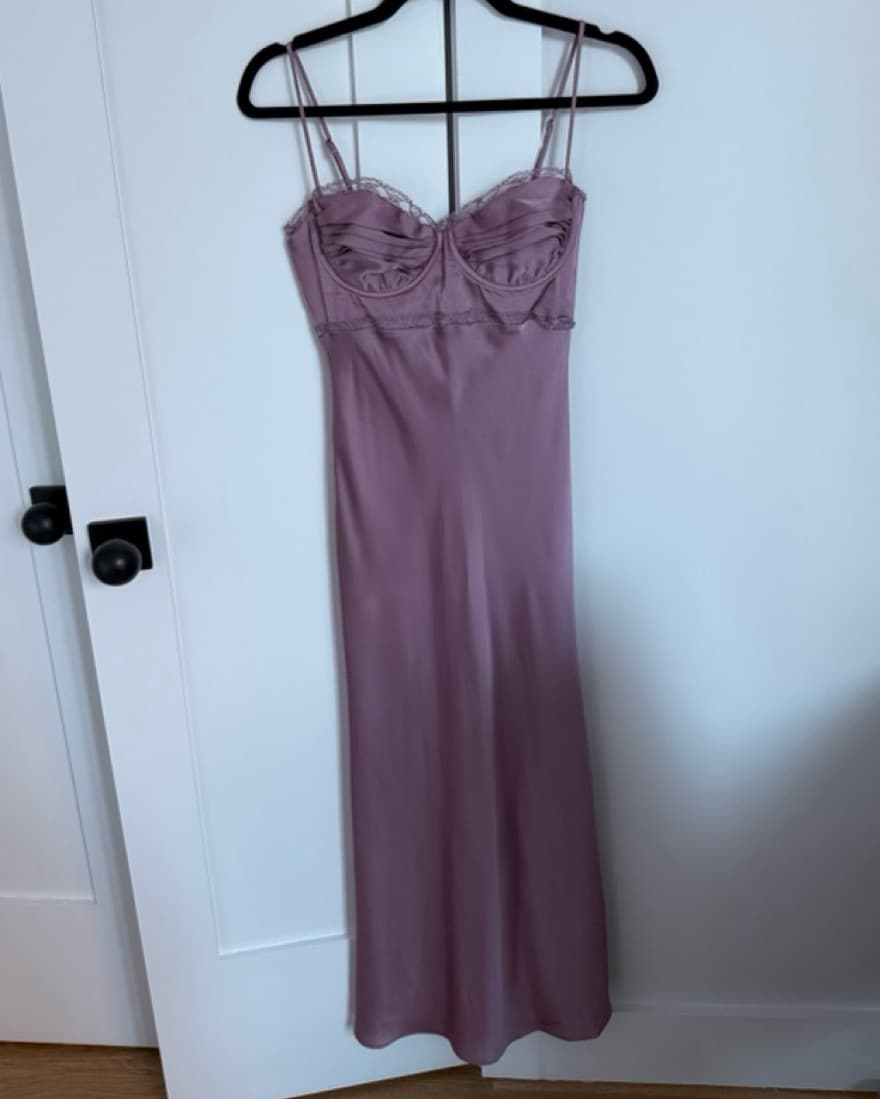 Astr The Label Lavender Satin Midi Dress - Image 5