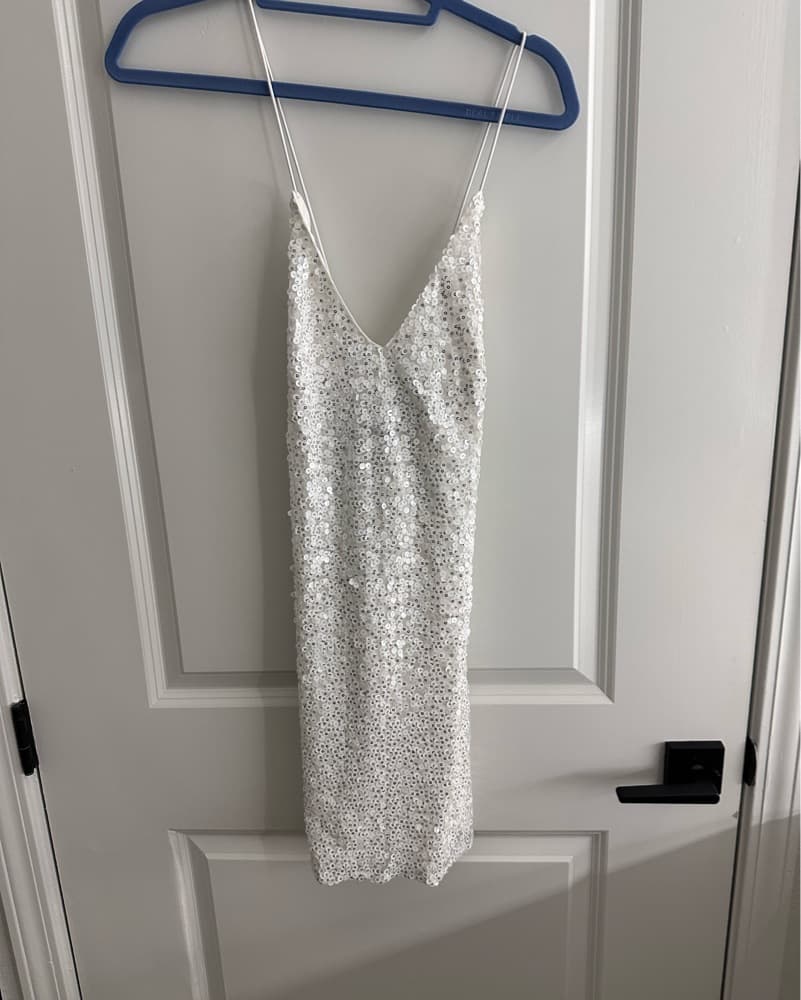 Sparkling Sequin Mini Dress - Image 4