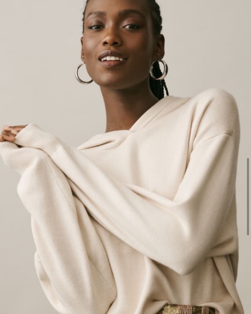 Hooded sweater  - Image 5