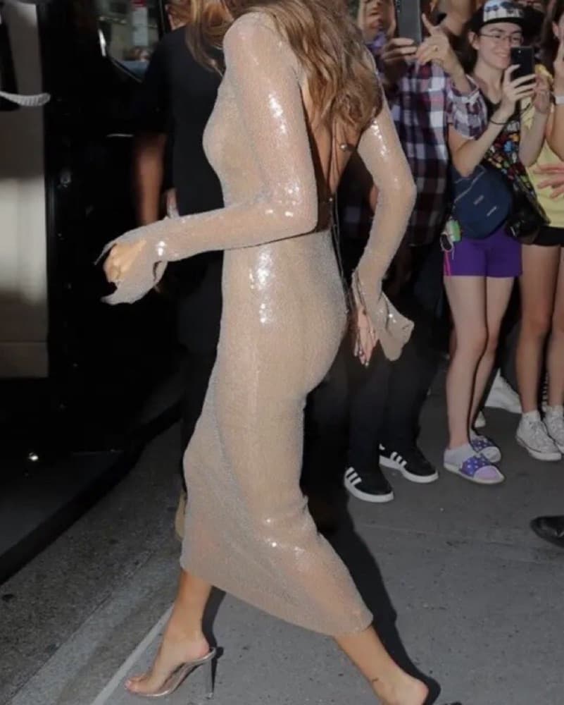 Hailey Bieber 16arlington gold and nude - Image 3