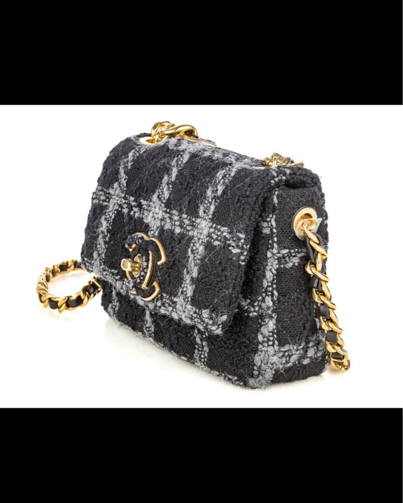 Chanel 19 Tweed Flap Bag - Image 4