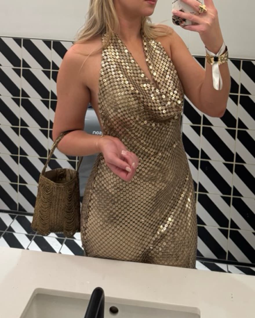 Zara Gold Sequin dress - Image 4