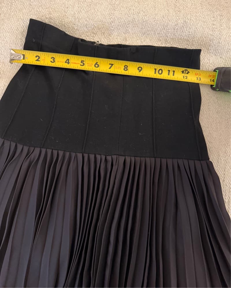 Vintage Mugler Pleated Black Mini Skirt  - Image 4