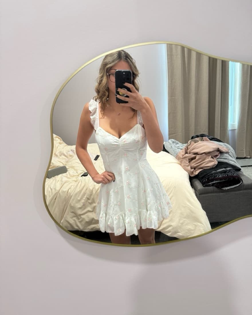 White flower dress - Image 1