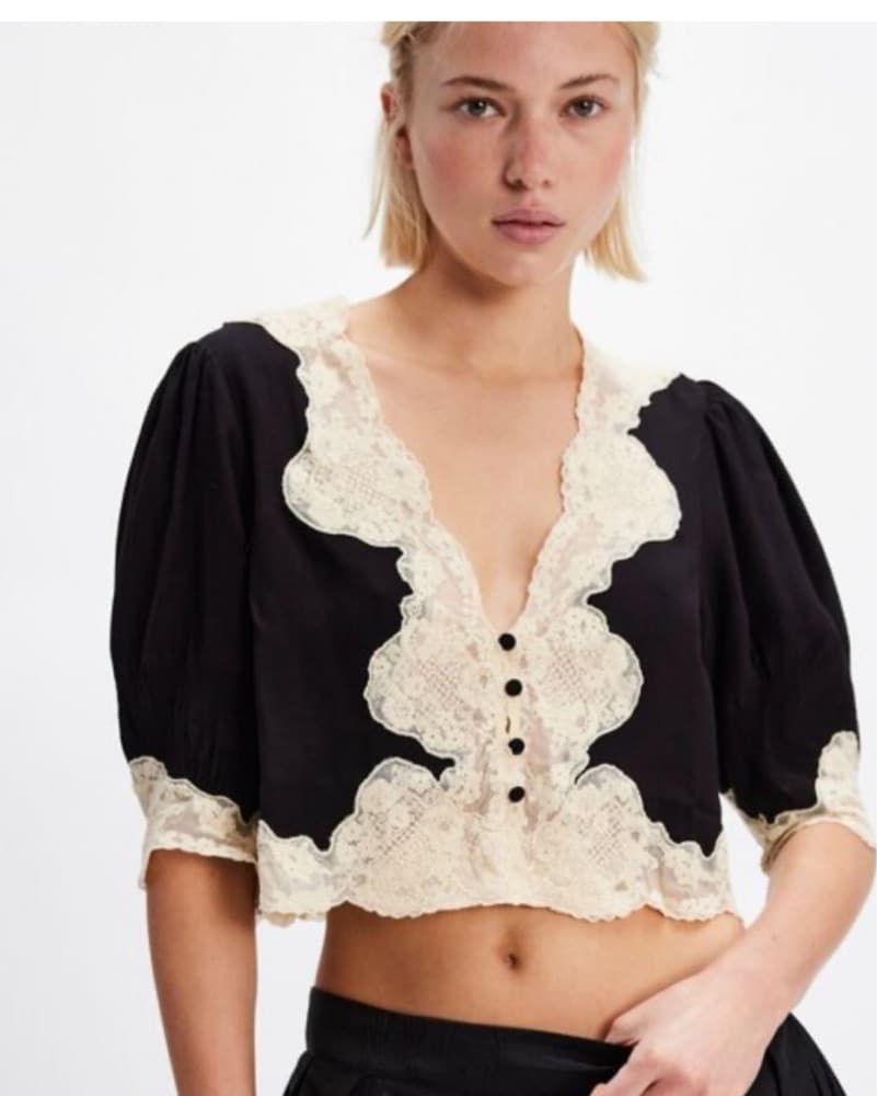 Vintage-Inspired Puff Sleeve Crop Top - Image 1