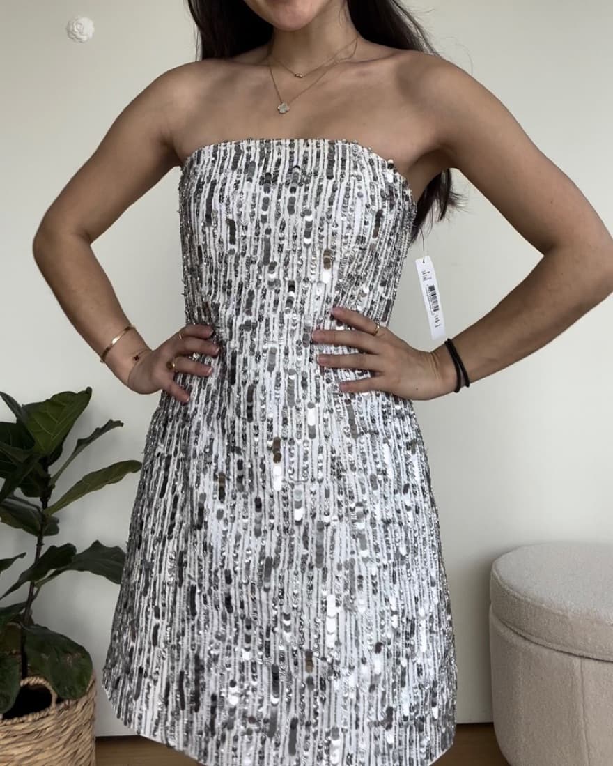 $695 Alice And Olivia Sequin Dress - Image 2