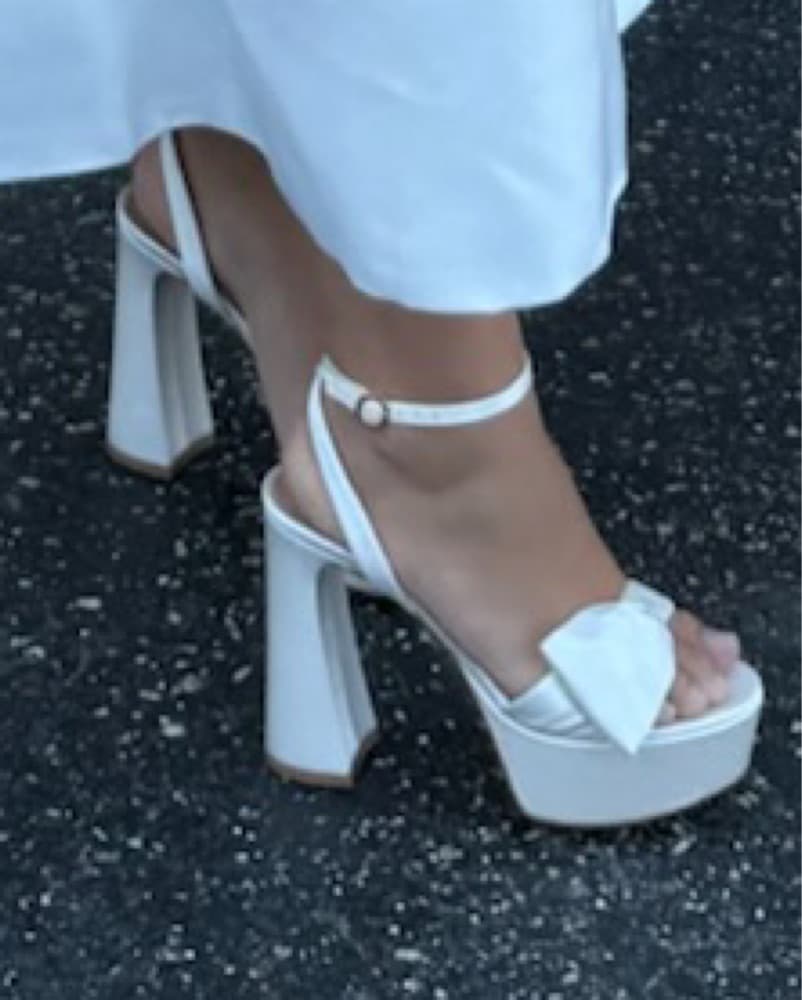 Gianvito Rossi Rosie Platform Heel - Image 5