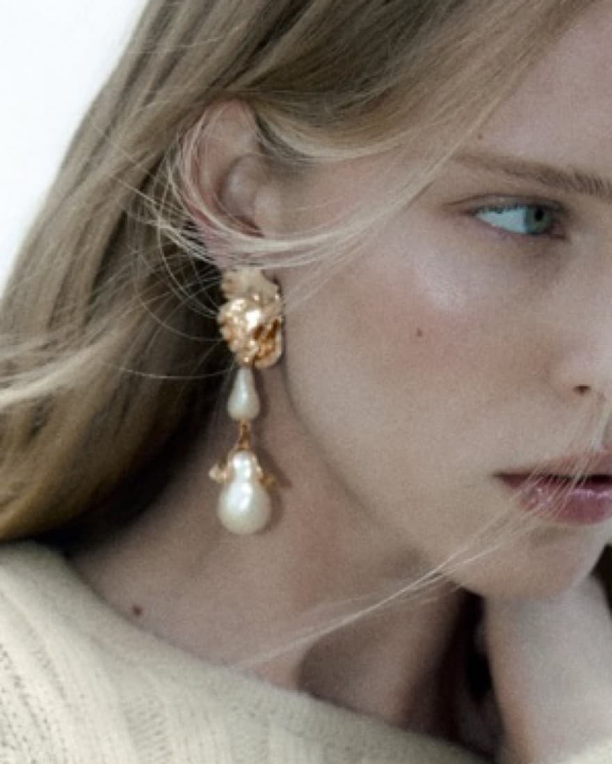 Earrings (Gold / Pearl Drop) - Image 1