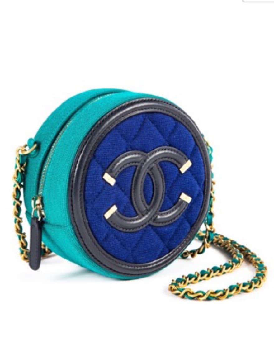 Quilted Mini Chanel Crossbody Bag - Image 3