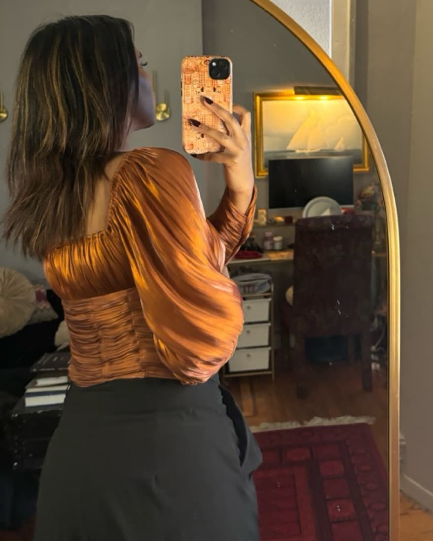 Glamorous Satin Puff Sleeve Top - Image 2