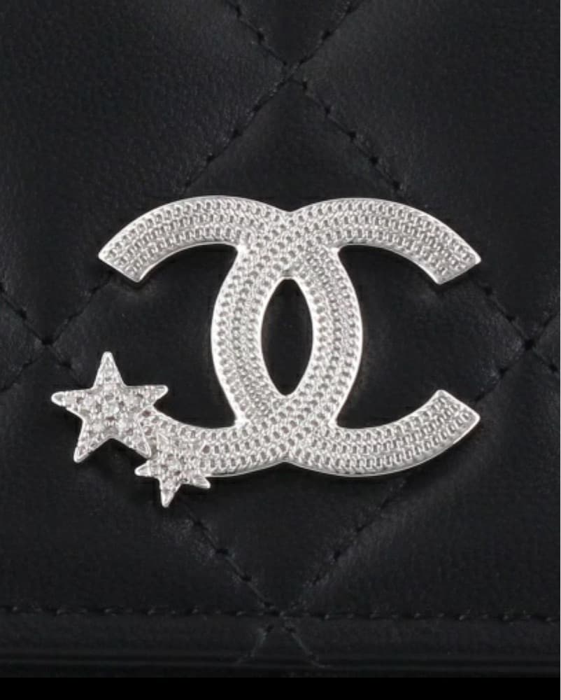 Chanel Black Leather Envelope Clutch - Image 6