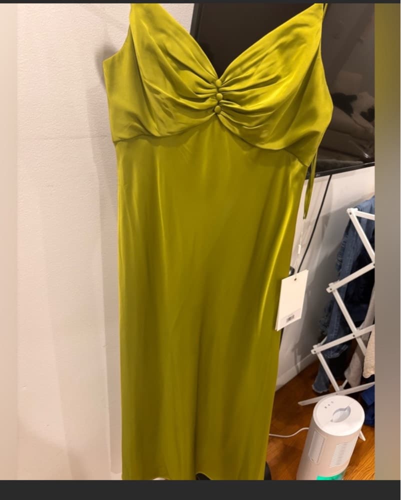 Stunning Olive Green Midi Dress - Image 2