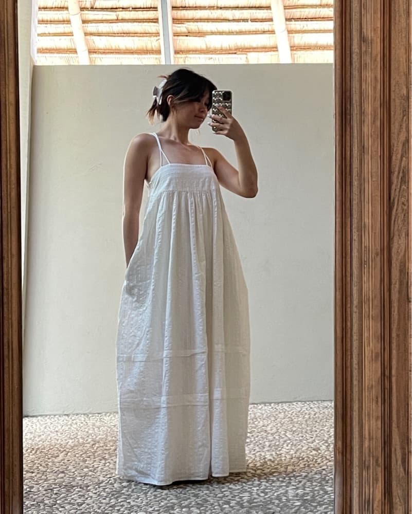 Elegant White Linen Maxi Dress - Image 1