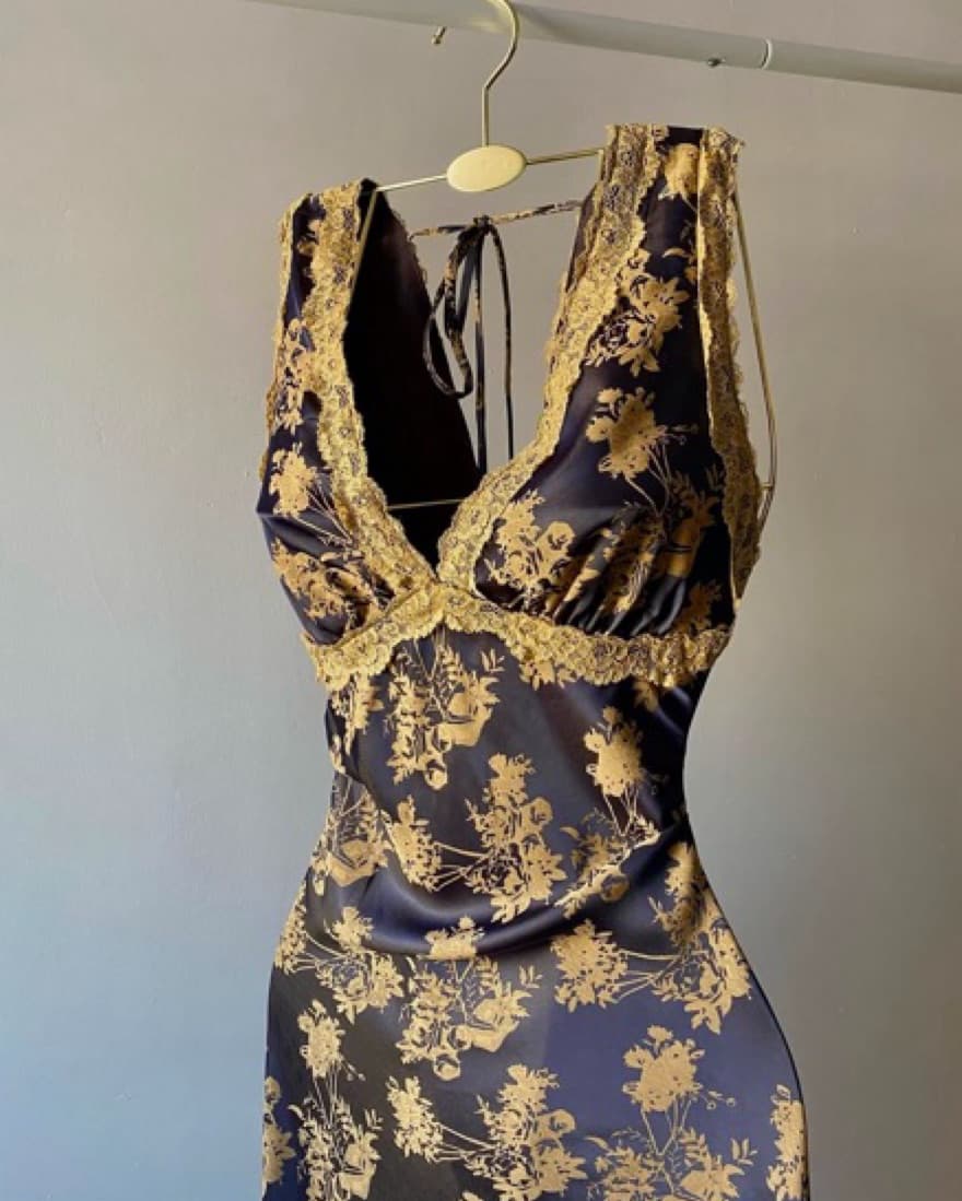 🎆 Maxi Dress With Lace Detail - Image 2